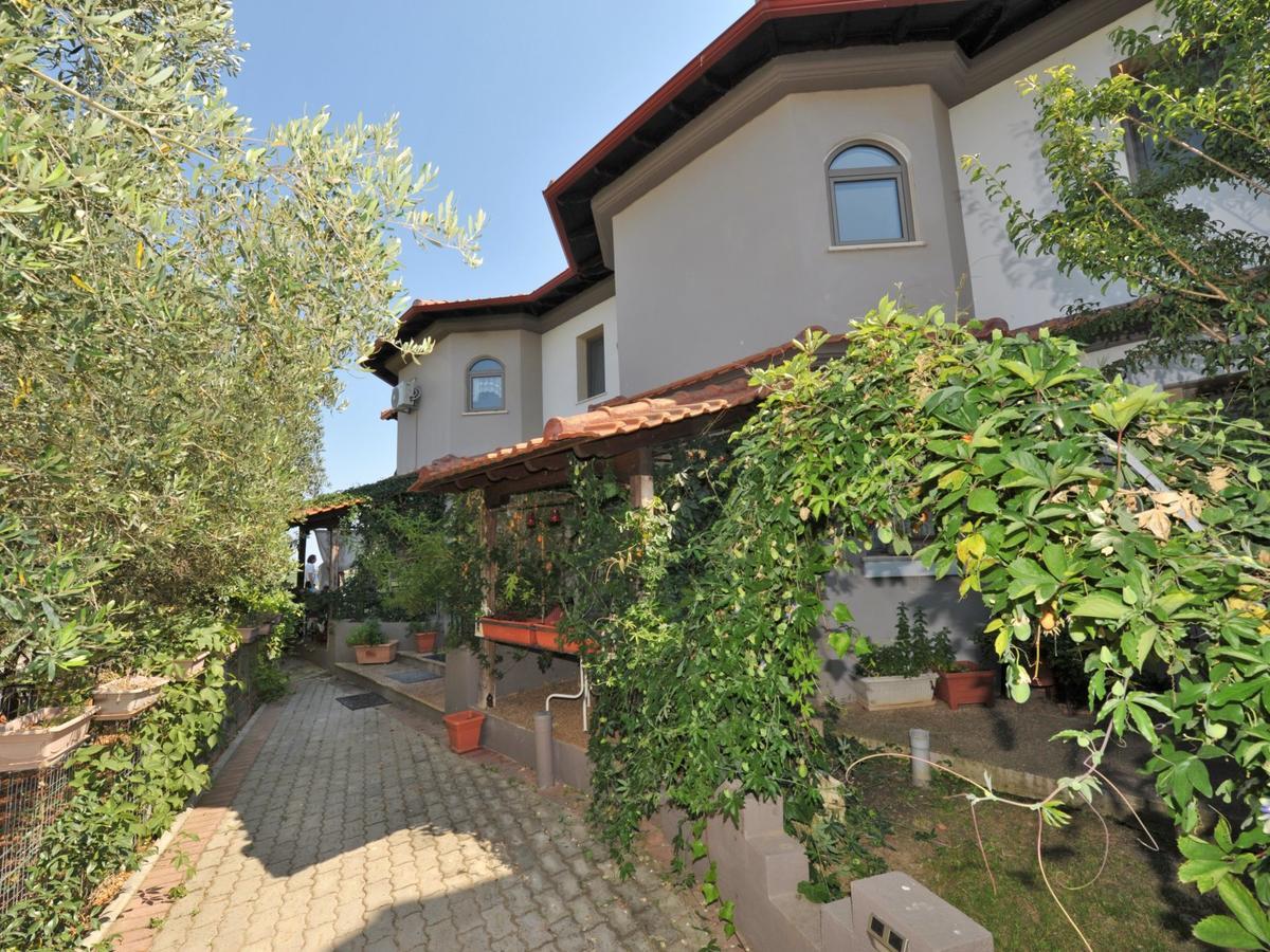 Alice Wonderland Home Nea Flogita Halkidiki Extérieur photo